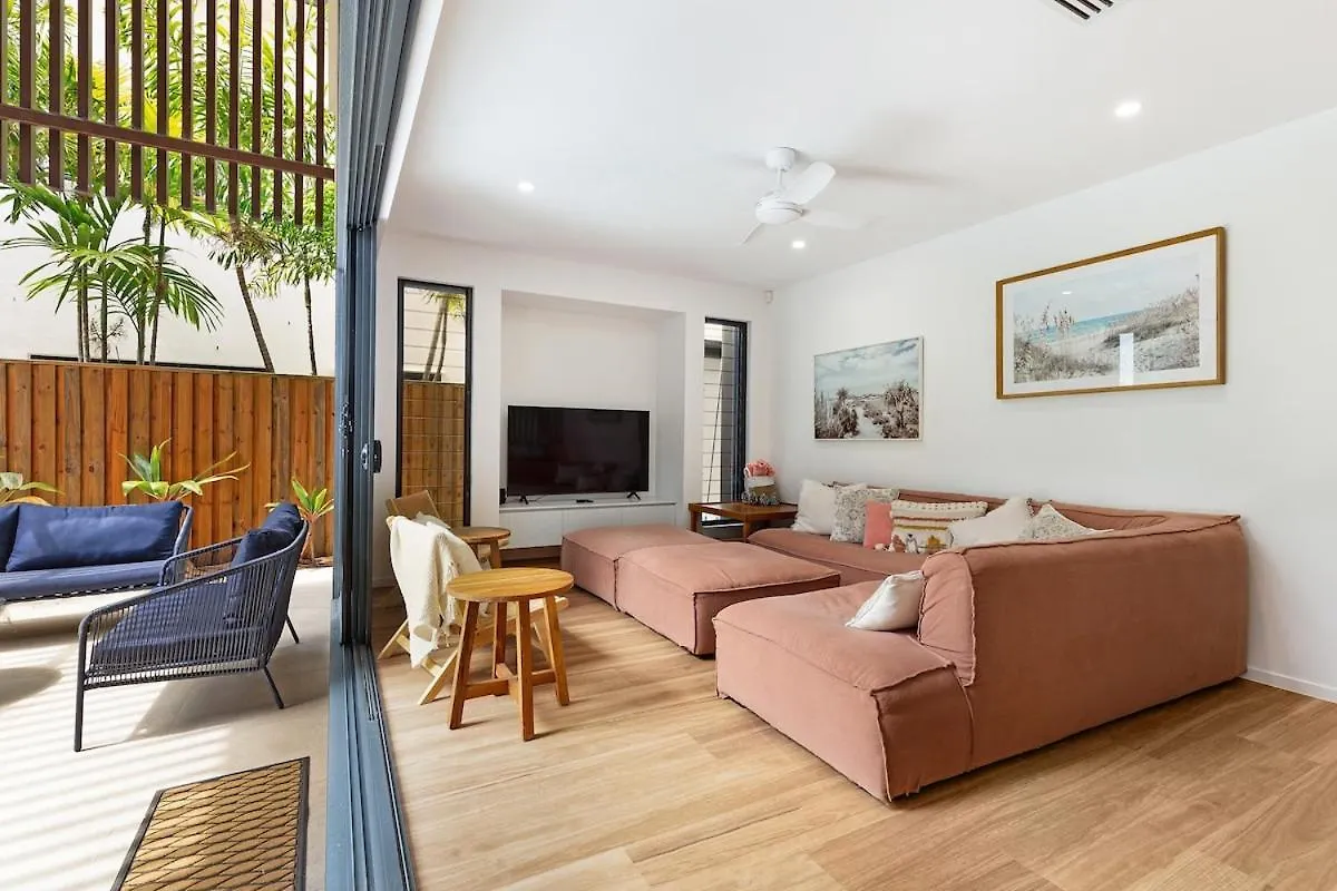 Willa Oceanic-Pet Friendly Townhouse 8Min To Mooloolaba Parrearra 0*,  Australia
